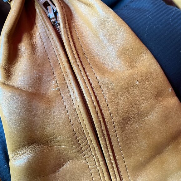 🇫🇷 Yves Saint Laurent Vintage Leather Sling Style Shoulder Bag - RARE! - Picture 16 of 16